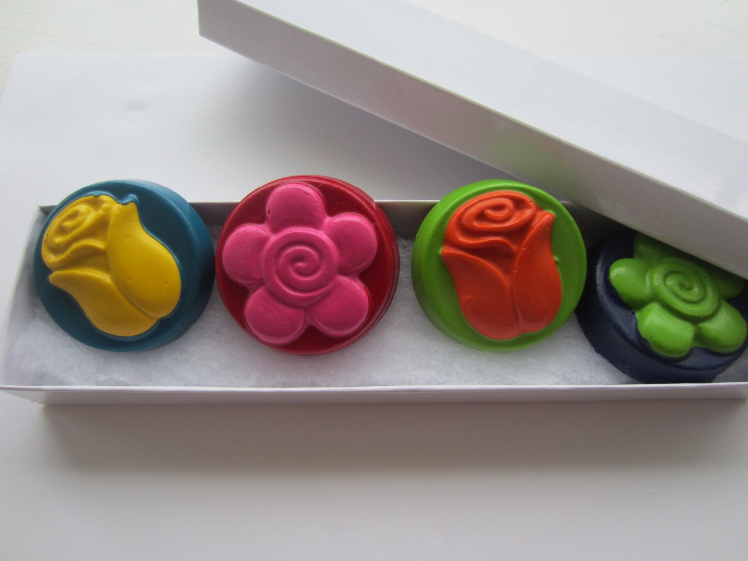 Easter Flower Crayons in Gift Box Il_170x135