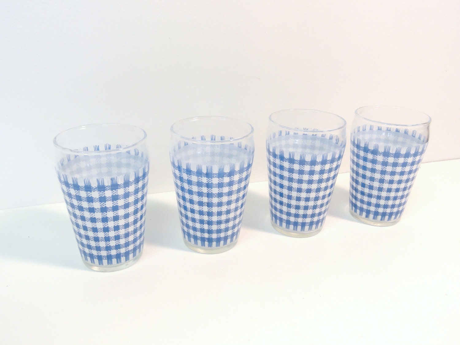 Set of Four Vintage Juice Glasses, Blue Ginhgam Pattern, Blue Retro Glasses, Summer Glasses