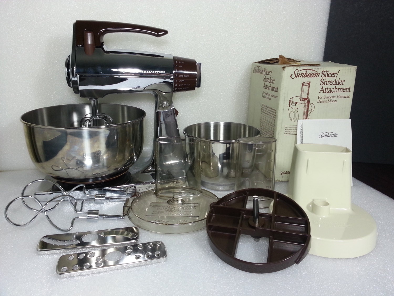 Vintage 12 Speed Chrome Sunbeam Mixmaster Stand Mixer With Attachment