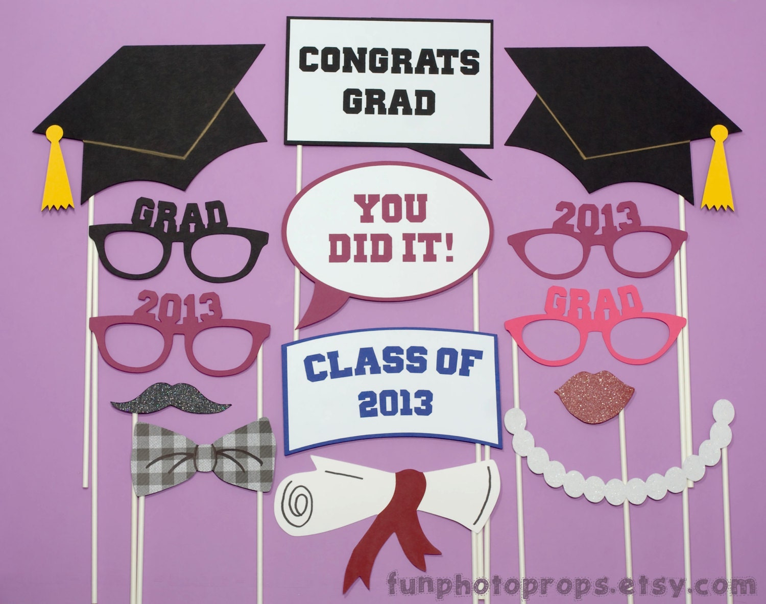 Photo booth prop ideas for graduation party | Graduation photo booth