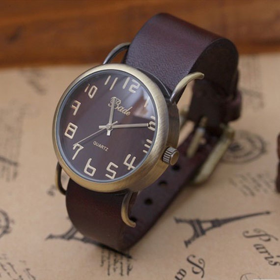 Retro Leather Wrist Watch - Simple Women Watch