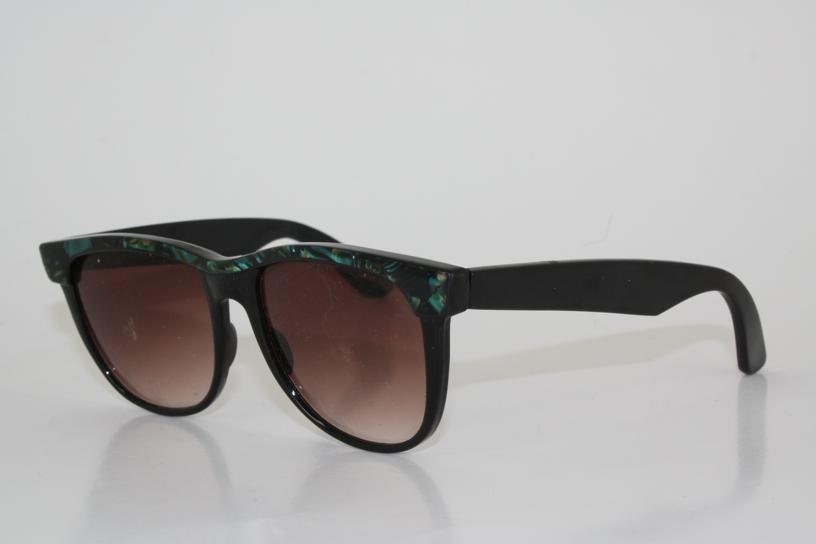 Vintage Sunglasses // Turquoise Black Oversize Wayfarer // Retro Eyewear Frames Glasses // 80s 1980s Hipster Grunge Revival
