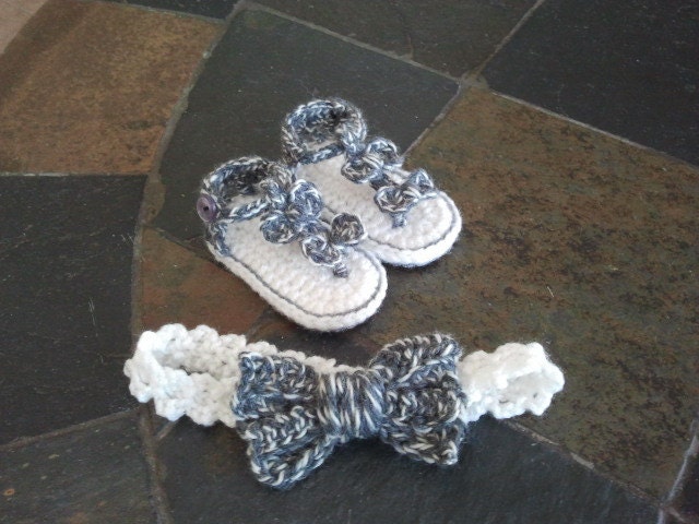 SALE- Free Shipping (US) on All Sets- Crochet Baby Bow Sandals and Matching Headband Set, size 0-6 months