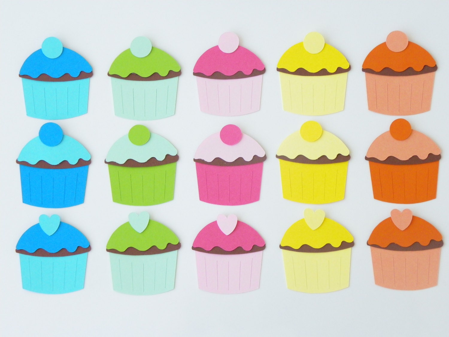 30 Cupcakes - Cupcakes party Birthday Stationary Invitations Cupcake toppers Crafts Scrap booking Die cuts School supplies Party Decorations