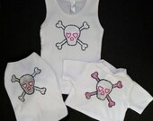 Trendy, Chic & Unique American Apparel tank top with a Sweet Skull and heart shaped eyes design is highly stylish for today's fashion