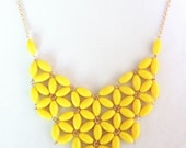 cute yellow resin necklace, fashion handmade bib Necklace/glitter Statement Bubble choker,bridesmaid gifts,unique Beaded  Jewelry torque
