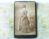 Victorian Lady Tennis Player studio portrait Cabinet Woman Old Victorian  Antique CDV carte de visite Collectibles