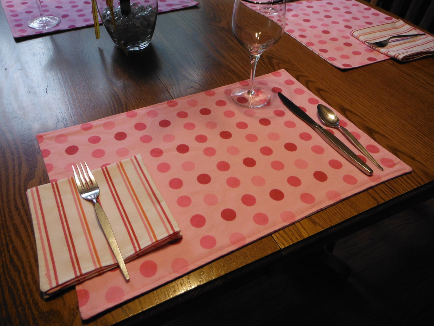 Set of 4 Reversible Cloth Placemats with 4 Matching Napkins - repurposed bedsheets - polka dots and stripes