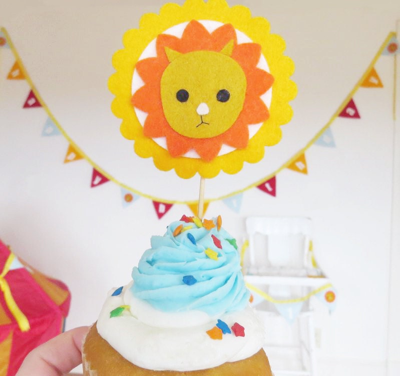 Lion Cupcake Topper - Felt Circus Party Decoration