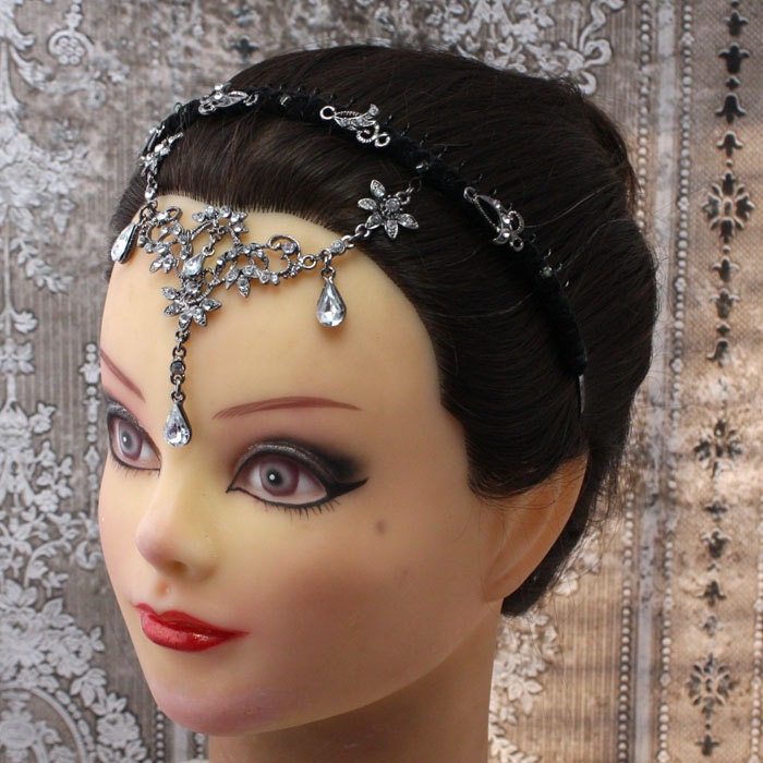 Enchantress - Fantasy Headpiece in crystal, gunmetal, and black