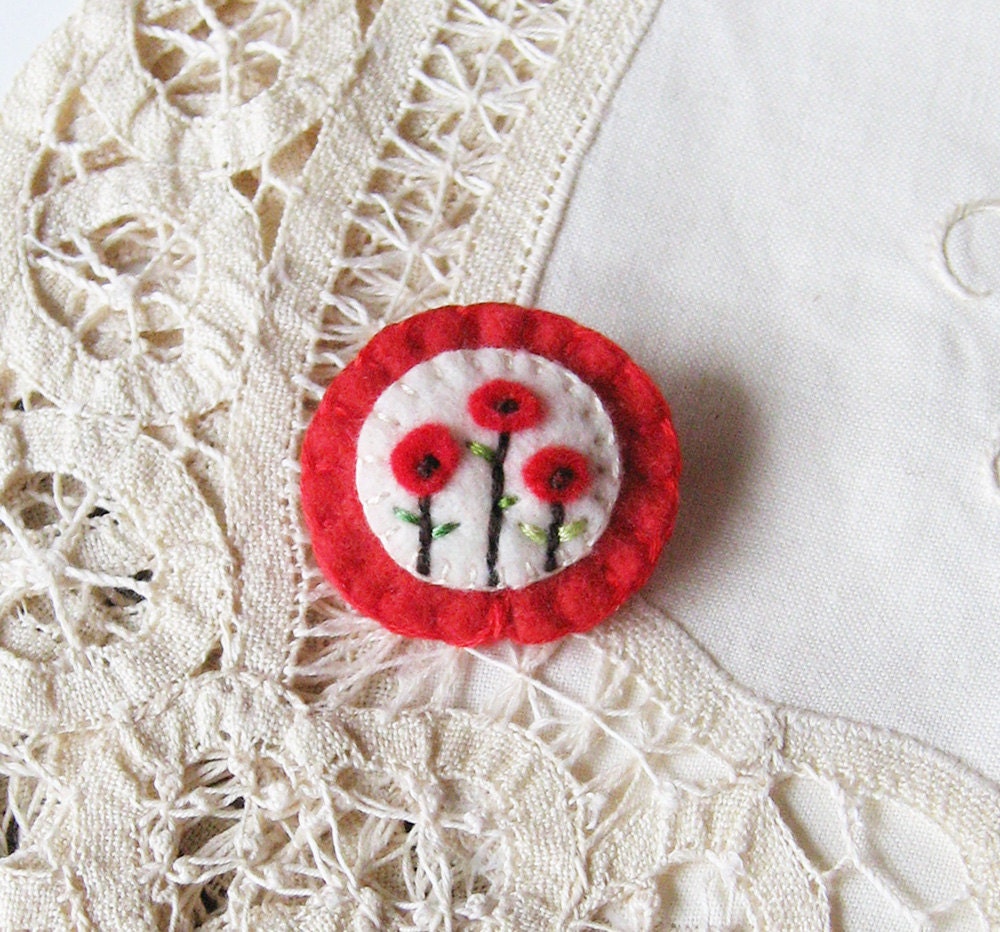 Red poppies medallion embroidered felt pin brooch