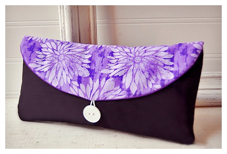 Purple clutch flowers bag Bridesmaids black purse Bridal Wedding  bag Gift Giving Make Up Travel Gadget tagt team