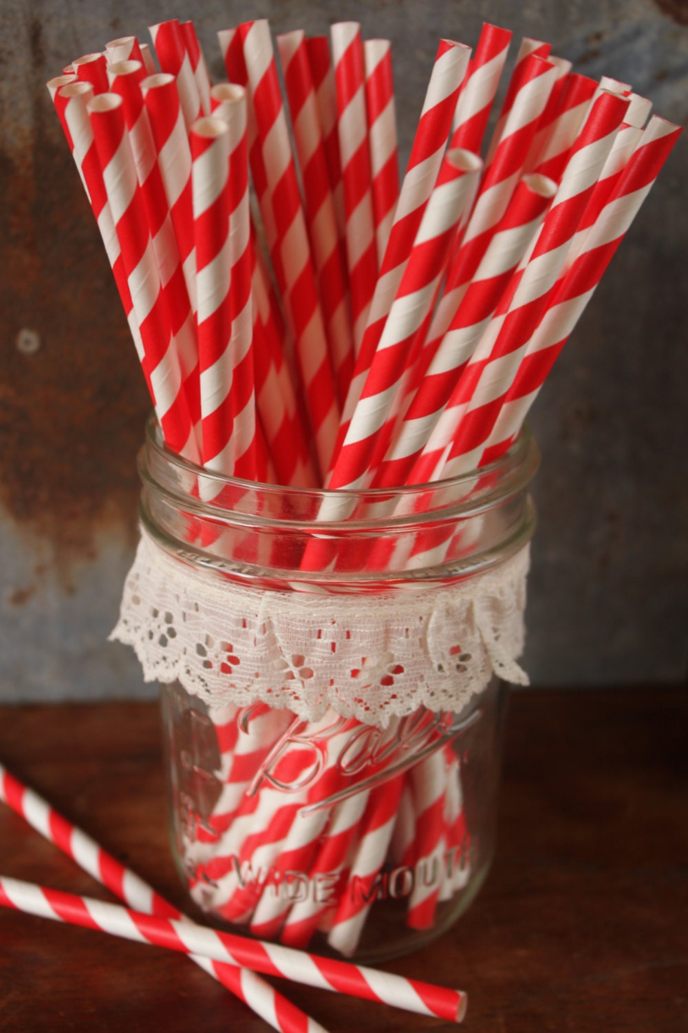 Candy Cane Paper Drinking Straws -- Set of 20 - red, white stripe Il_570xn