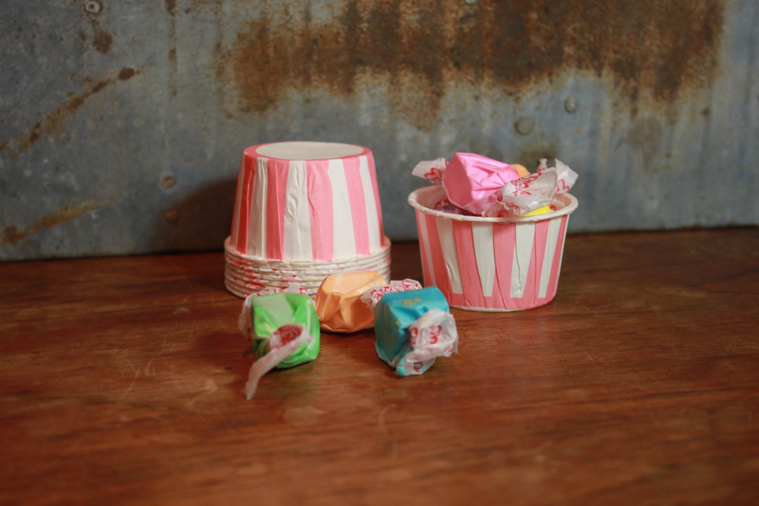 12 Pink and White Stripes Baking Cups -- Paper Nut Cups -- Large 3.5oz Il_570xn