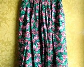 SPRING SALE 1980s Handmade Floral Rose Skirt Pleated with Pockets