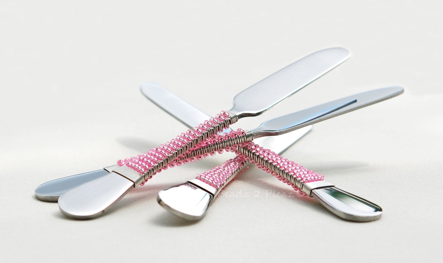 CUSTOM Beaded Spreaders In Pink Wire In Silver Wire By Beadz 2 Pleaz Set of 4 - CHOOSE Your COLORS Wedding Table Settings