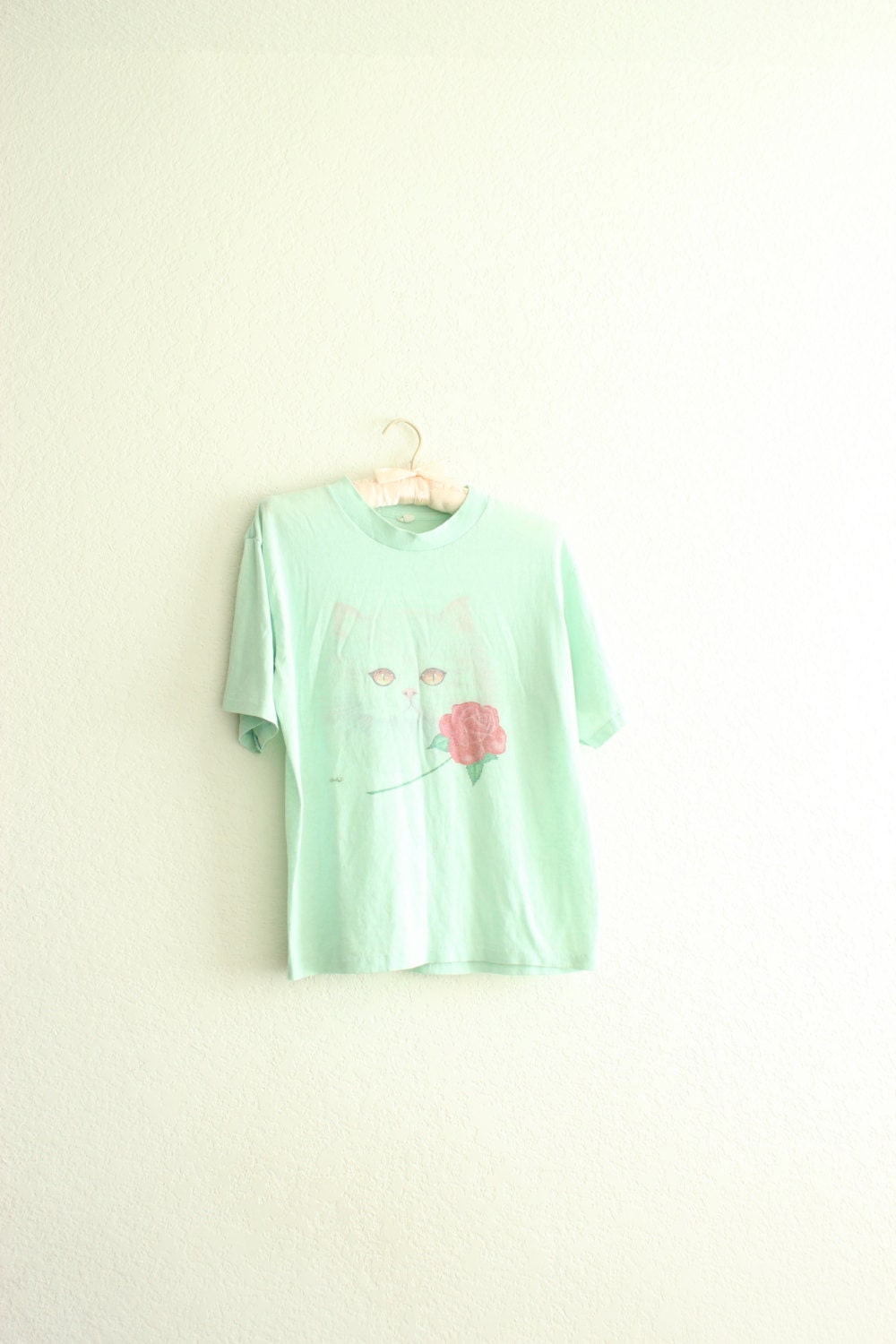 paper thin mint green kitty cat tee t shirt s/m