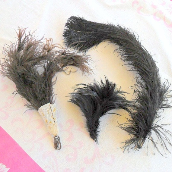 Vintage hat feathers Black large hat Millinery feathers Plumes