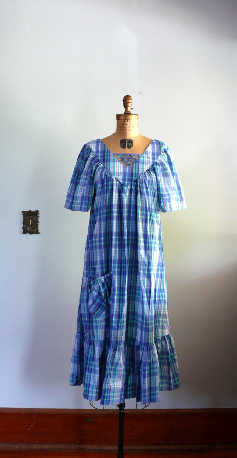 1970s Dress / Blue Plaid Tent Dress