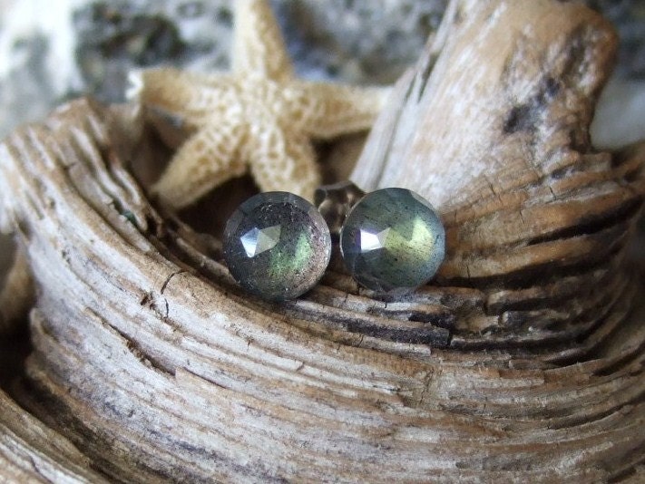 Labradorescence Exists Rose Cuts 6mm Faceted Labradorite Stud Earrings Earings Titanium Post and Clutch Flash Sparkly Magic Hypo-Allergenic