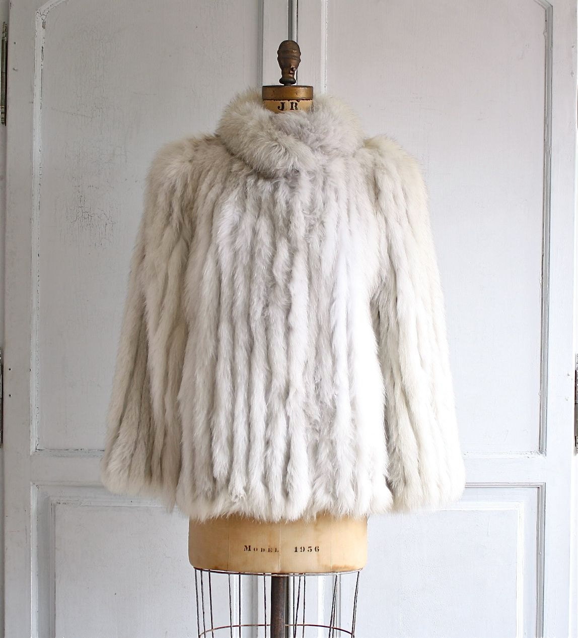 arctic fox fur coat blue fox jacket vintage fur . small - medium 80s