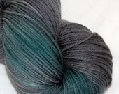 Maoi--Alley Cat--SW merino/nylon