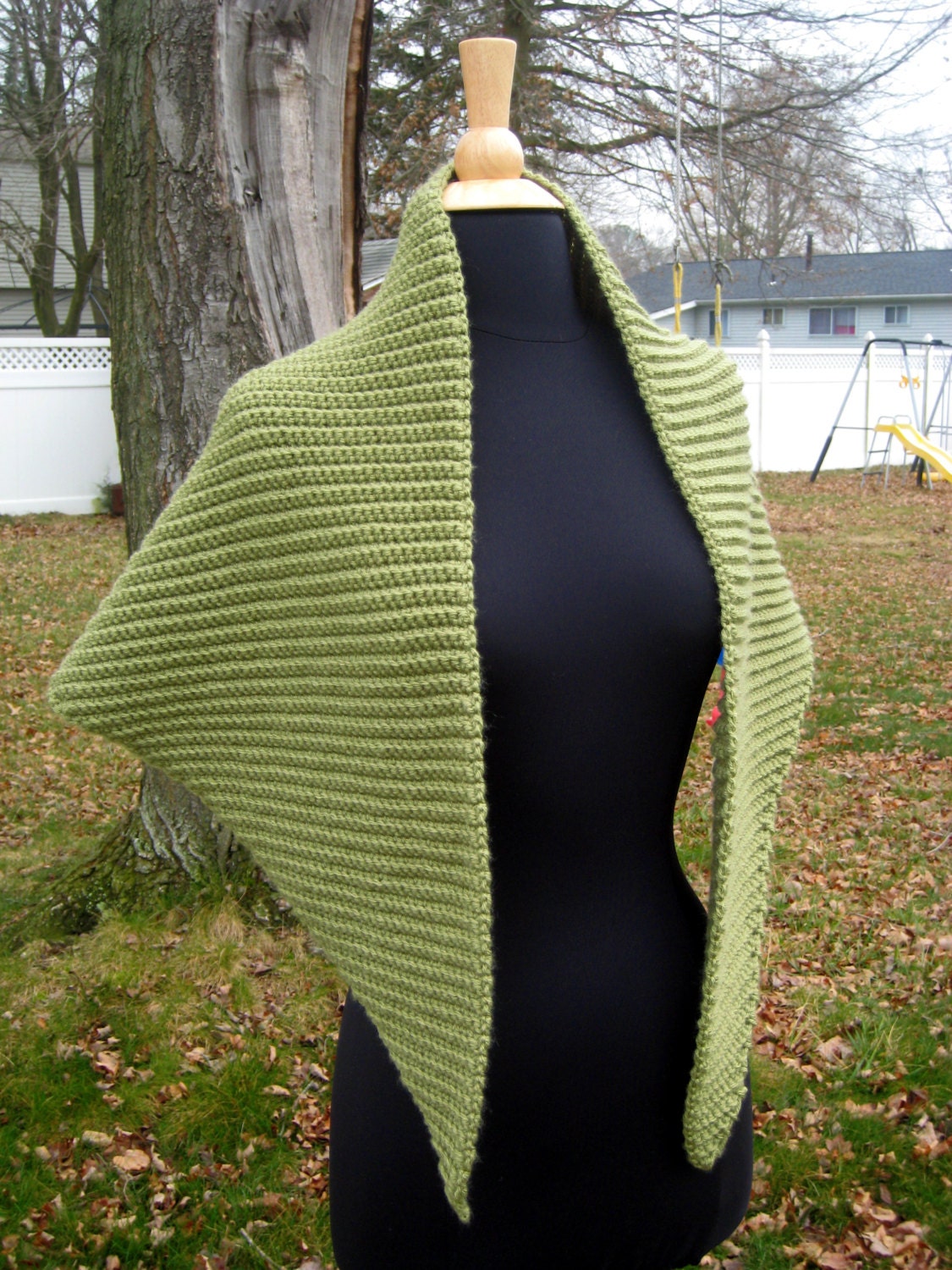 Instant Download PDF Crochet Pattern, Womens Ribbed Triangular Shawl, One Size Ladies Stole Triangle Shoulder Wrap Digital Pattern