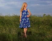 Vintage 60s Hawaiian Sun Dress Floral Print Sleeveless Summer Beachwear by Hilo Hattie's Small to Medium A - Line Shift Design