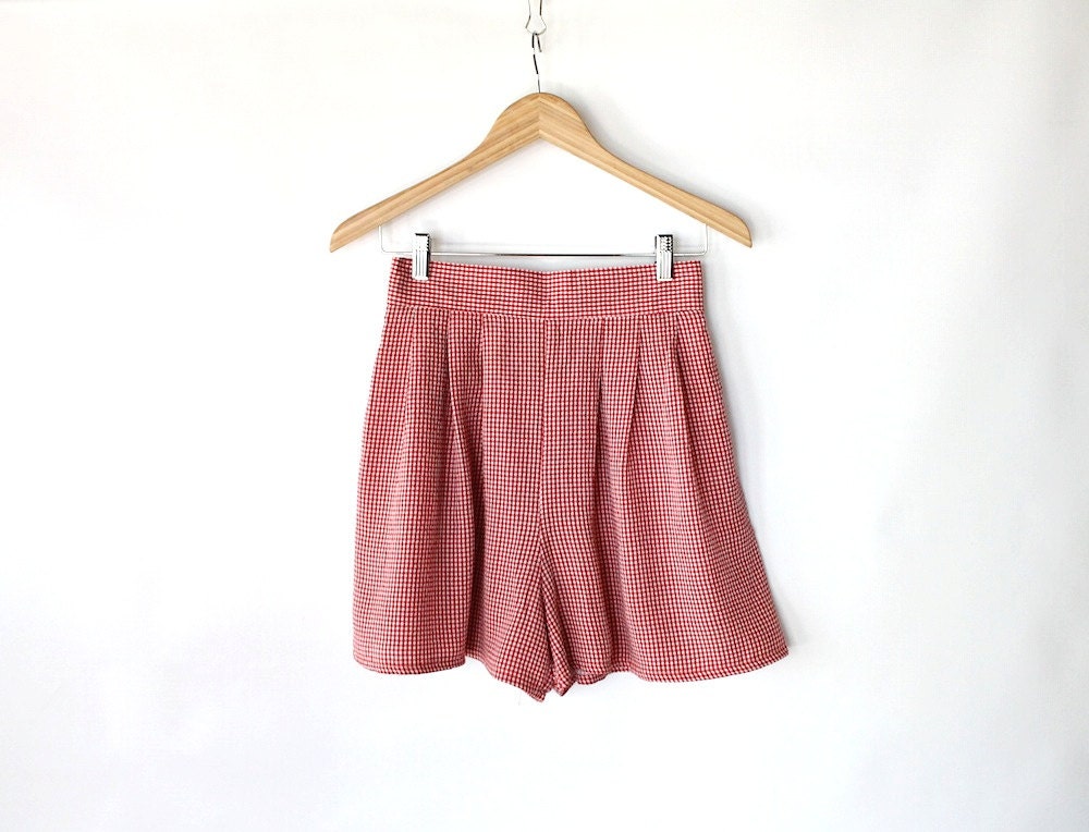 Vintage 80s Red Gingham Pleated Summer Picnic Shorts // High Waisted Shorts