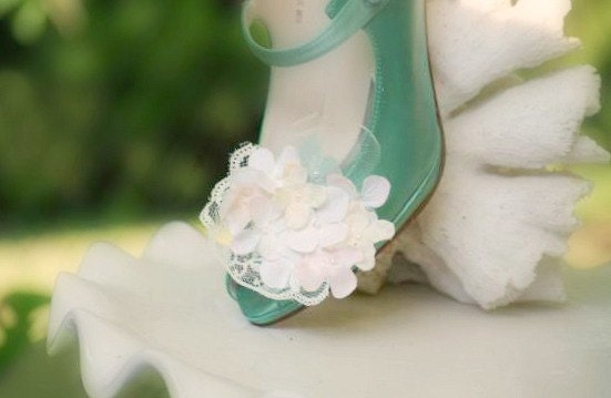 Ivory Celadon Pink Hydrangeas Pearls & Lace Shoe Clips. M2M Bride Bridal Bridesmaid Couture Statement, Floral Bloom Blossom Bunch