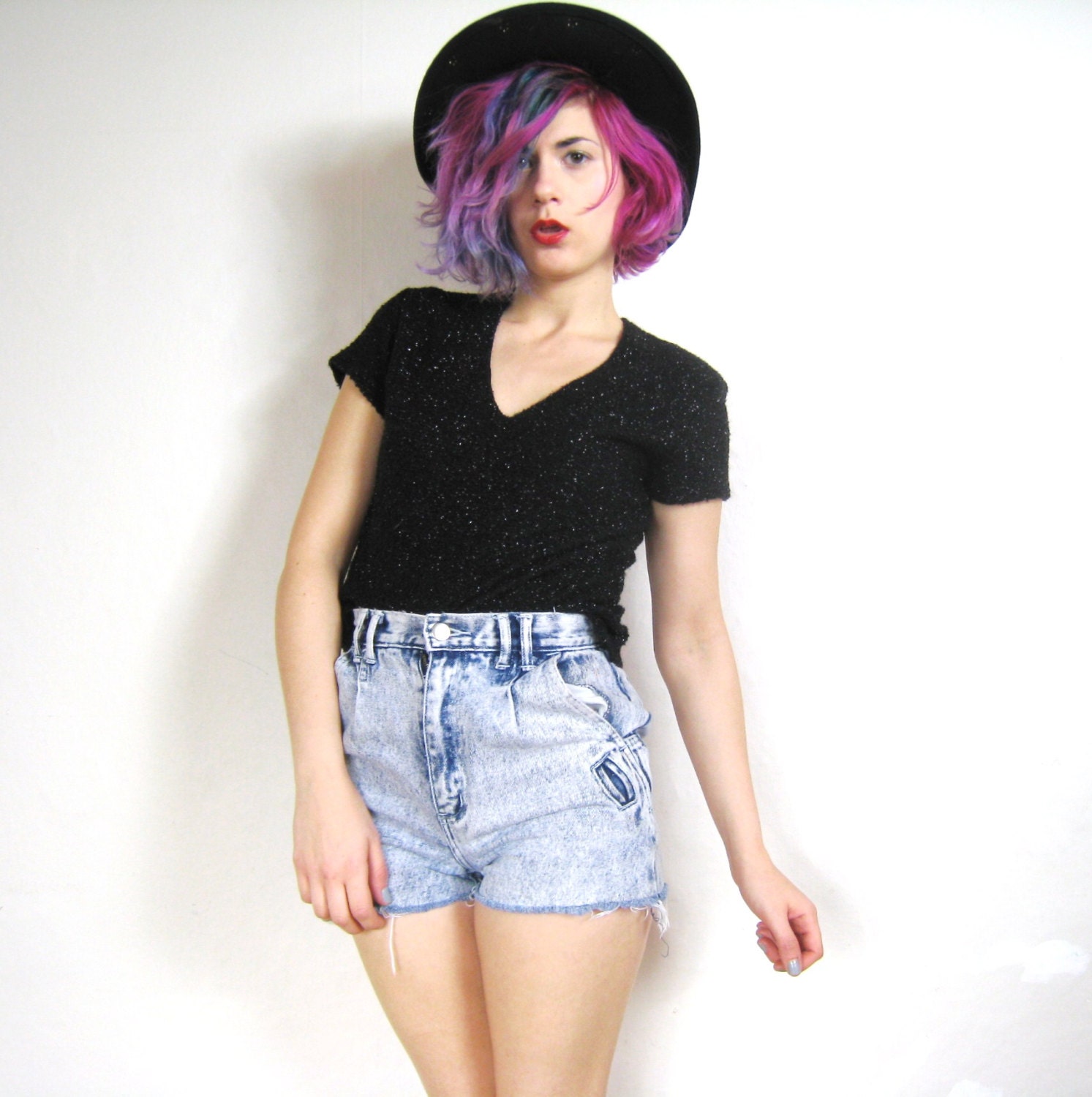 S A L E 90s Black Fuzzy Sparkle V Neck Tshirt (S/M)