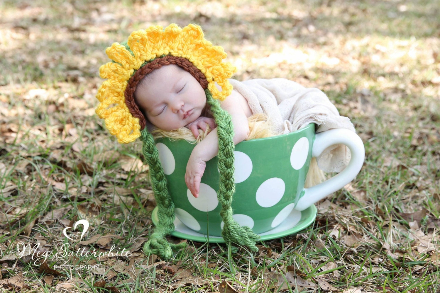 Crochet Baby Girl Sunflower Cap, Newborn, 0-3, 3-6 Months Handmade Earflap Hat, Yellow Flower, Green Spring Photo Photography Prop Bonnet