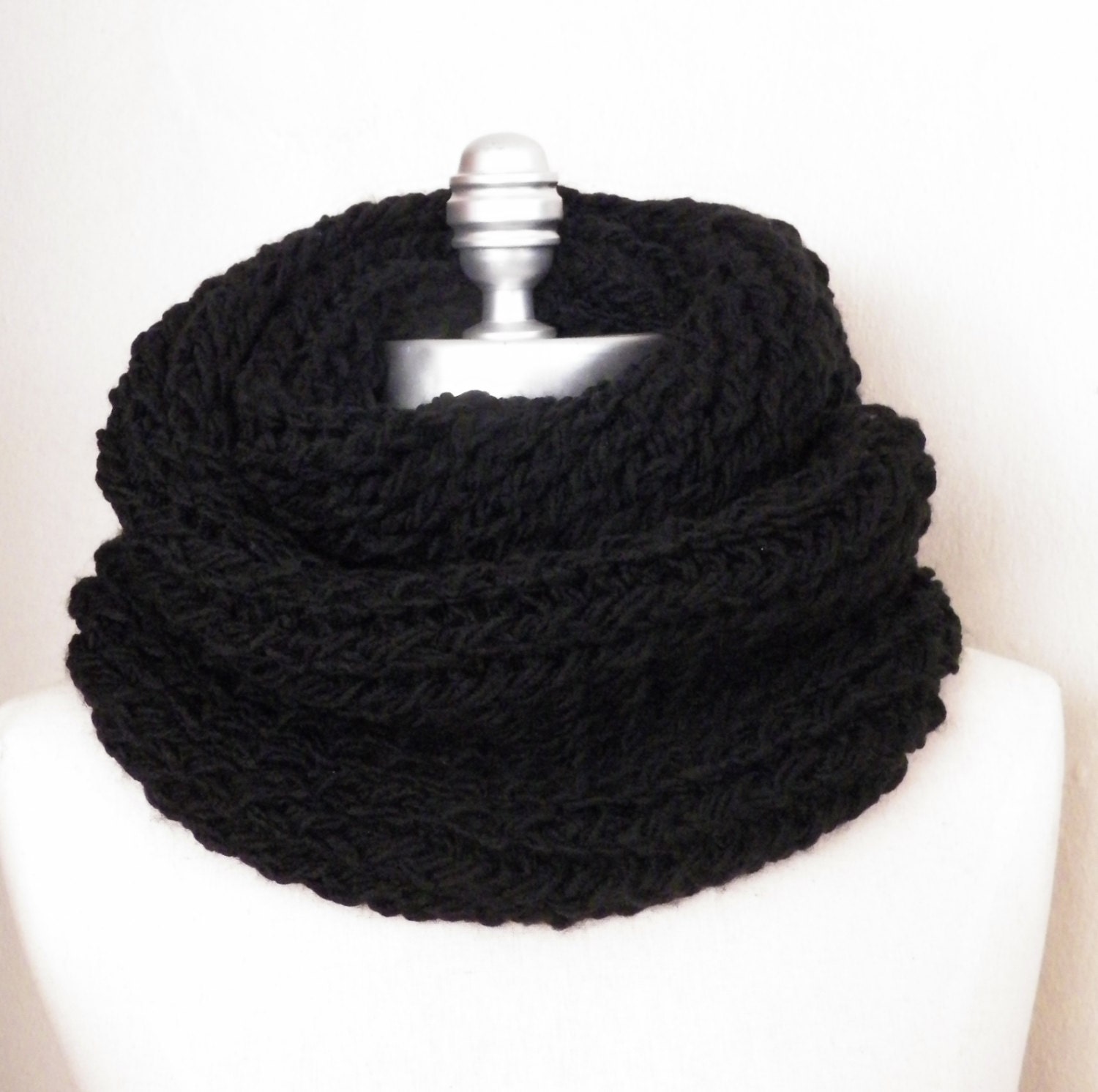 Black Infinity Scarf, Chunky Knit, Winter Scarf, Thick, Cold Weather Fashion Knitwear