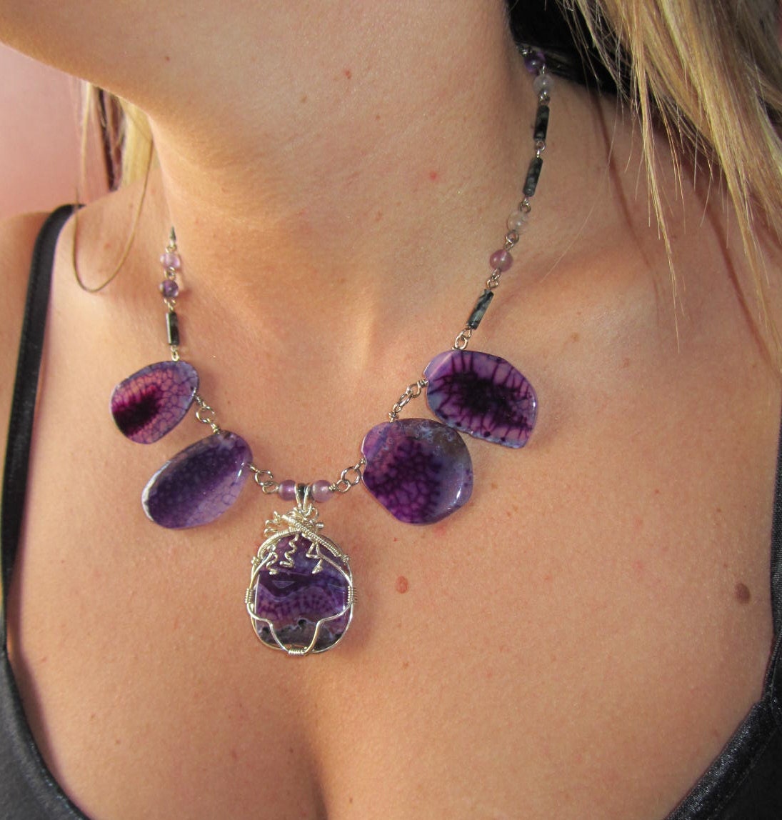 AGATE SLICE wire wrapped Stone Statement Necklace - Beautiful Amethyst purple