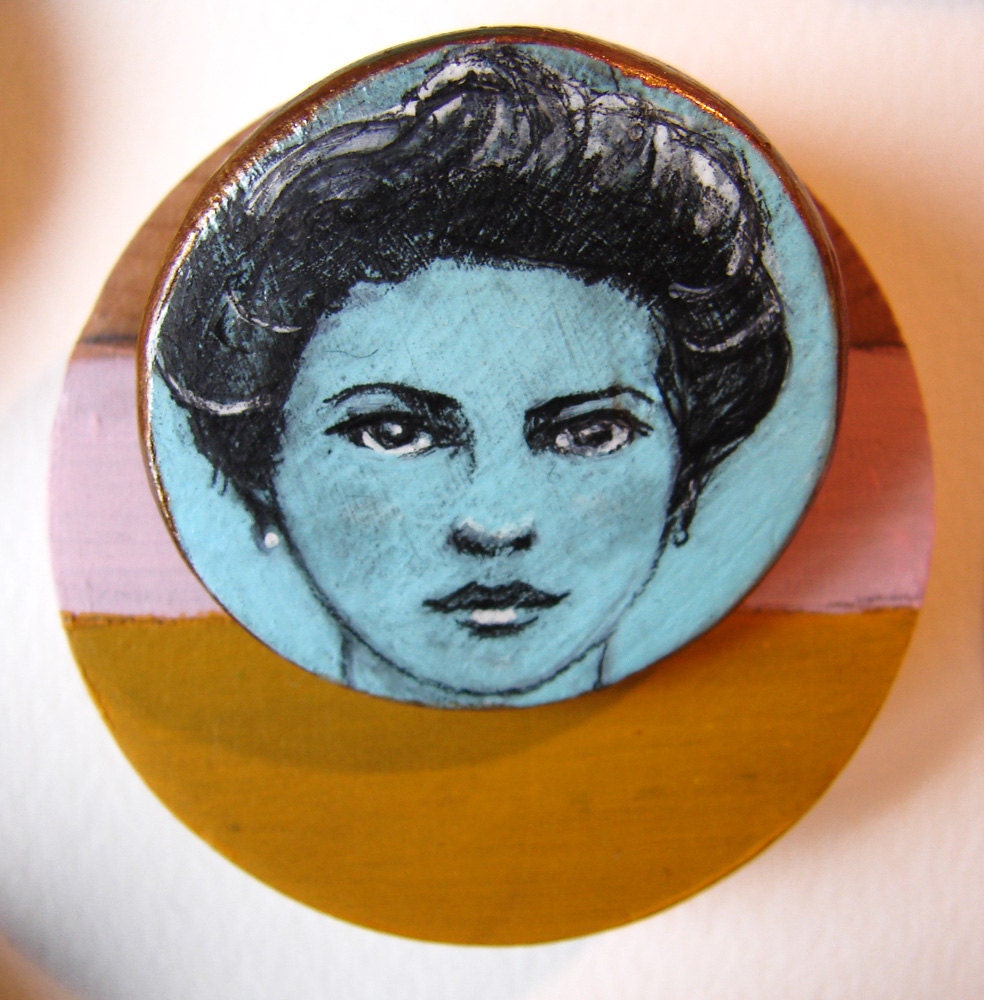 Hazel. a brooch, handmade & ooak