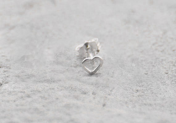 Single Mini Heart Stud Cartilage Earring