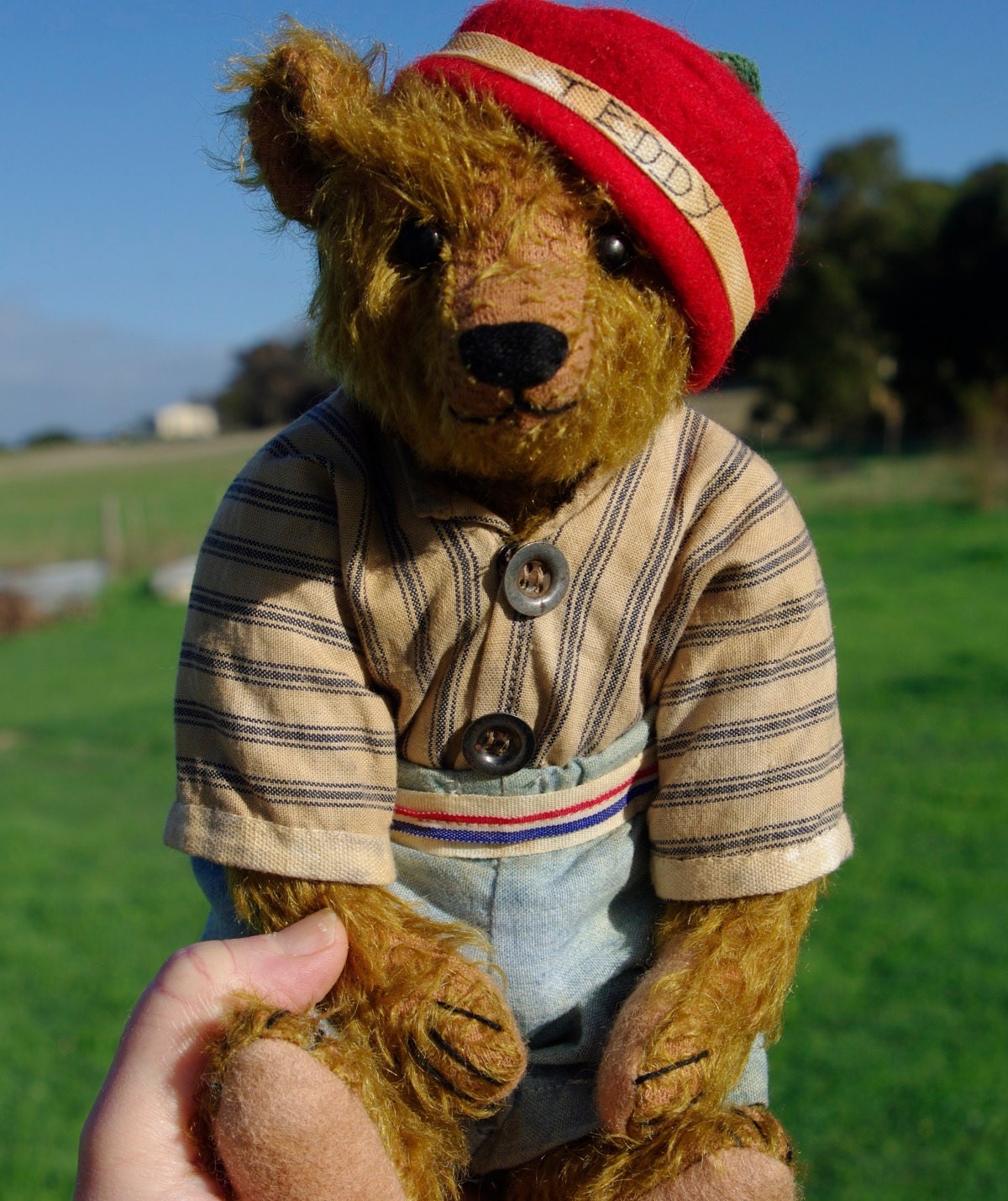 Hampton Bears Rowdy 12'' vintage style artist bear