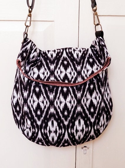 Messenger Bag - Bohemian Purple Fabric -  2 Pockets - Adjustable Strap - Medium Size in Cotton Fabric