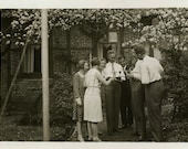 Vintage Photo "Drinks in the Garden", Photography, Paper Ephemera, Snapshot, Old Photo, Collectibles - 0217