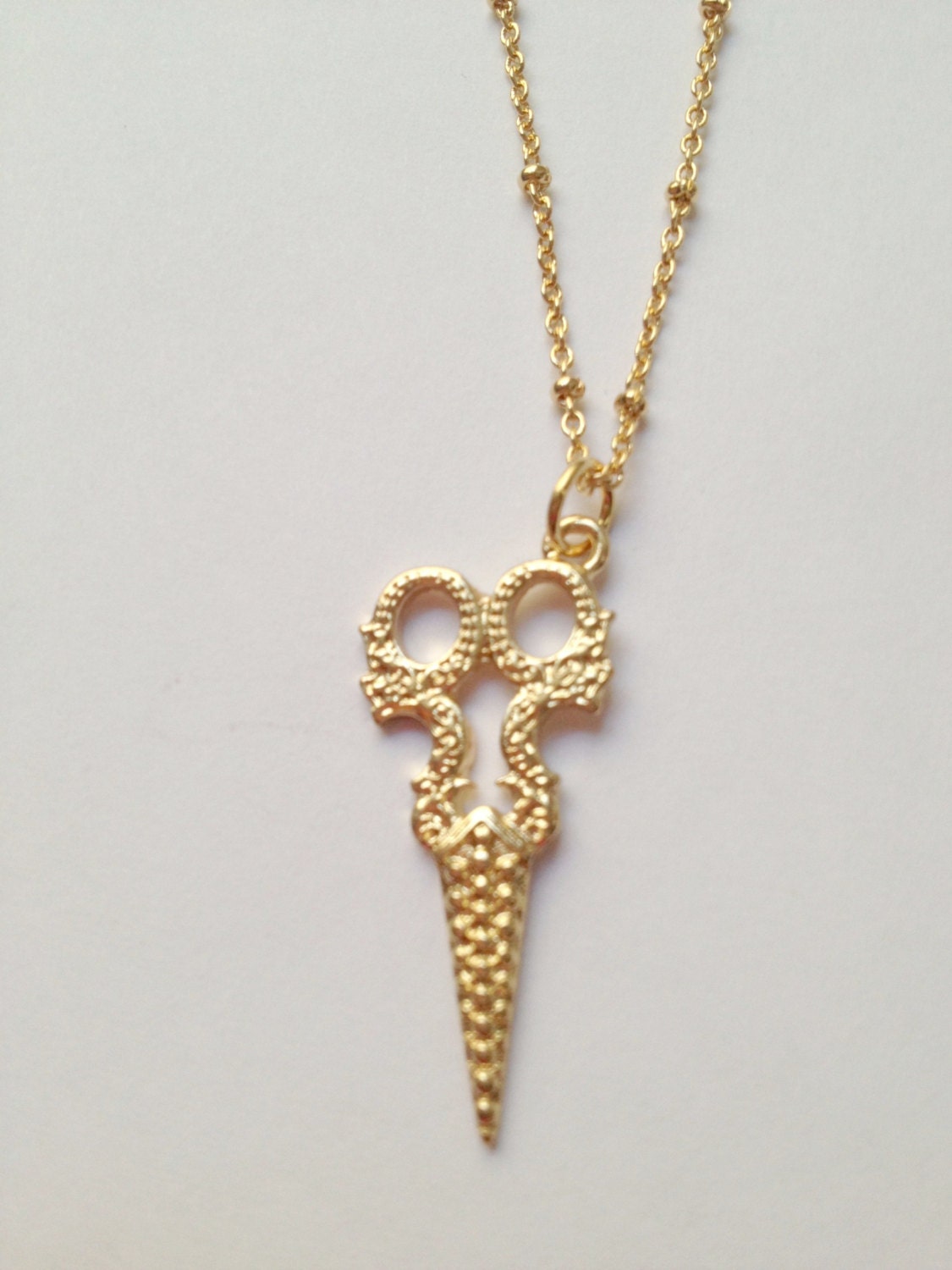 Delicate Gold Necklace Vintage scissors Charm