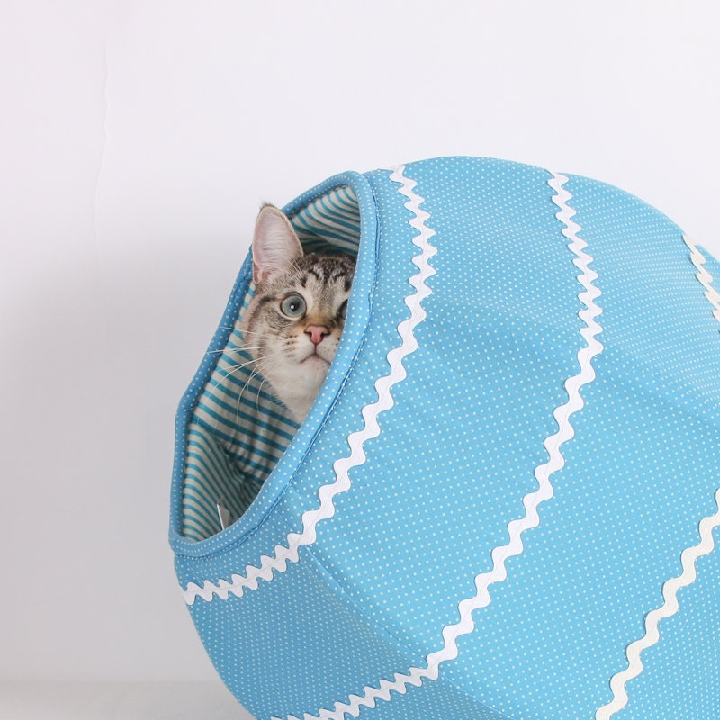 Easter Egg Cat Ball Silly Modern Kitty Bed