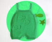 Knitted overalls in emerald green with crochet fishes. 100% cotton. READY TO SHIP size 1-3 months.