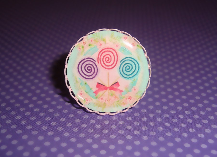 Lovely Lollies Pink Filigree Ring