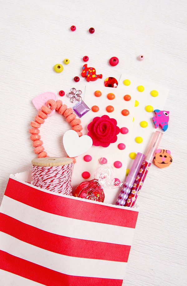 20 Sweet Large Stripe Bags- Red