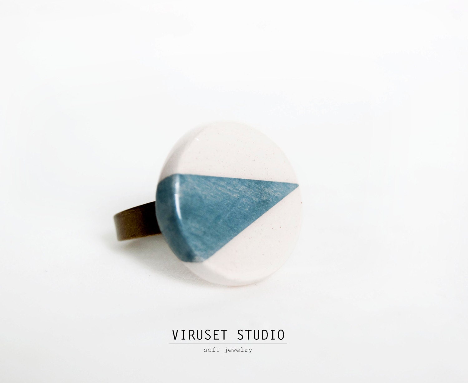 Ceramic jewelry ring , adjustable, gray & white ,minimalist Scandinavian design.Modern Circle Ring by Viruset Studio