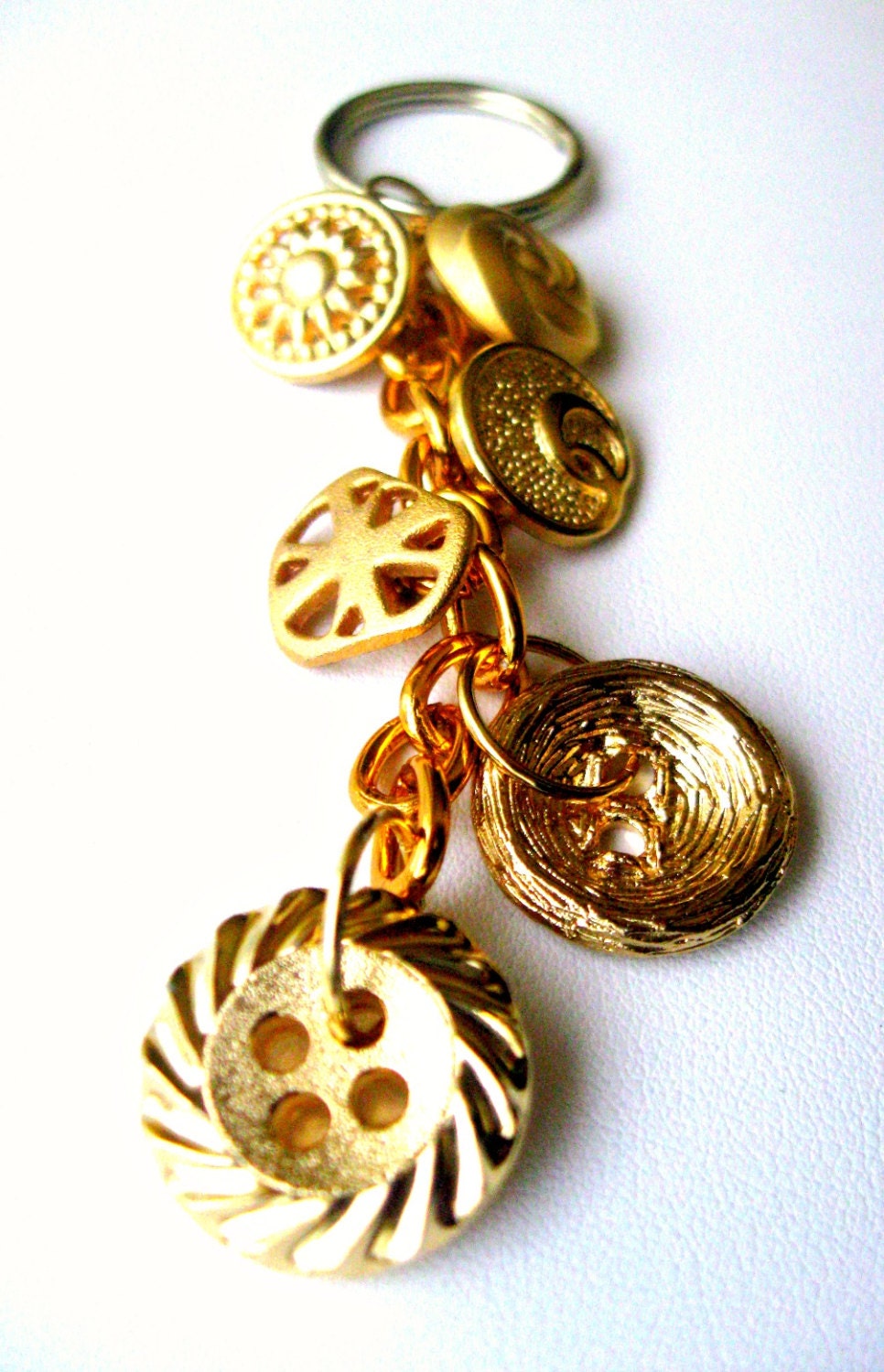 Accessories Metal Keychain with Gold Vintage Buttons - Charm Keyring - Bridesmaid Gift