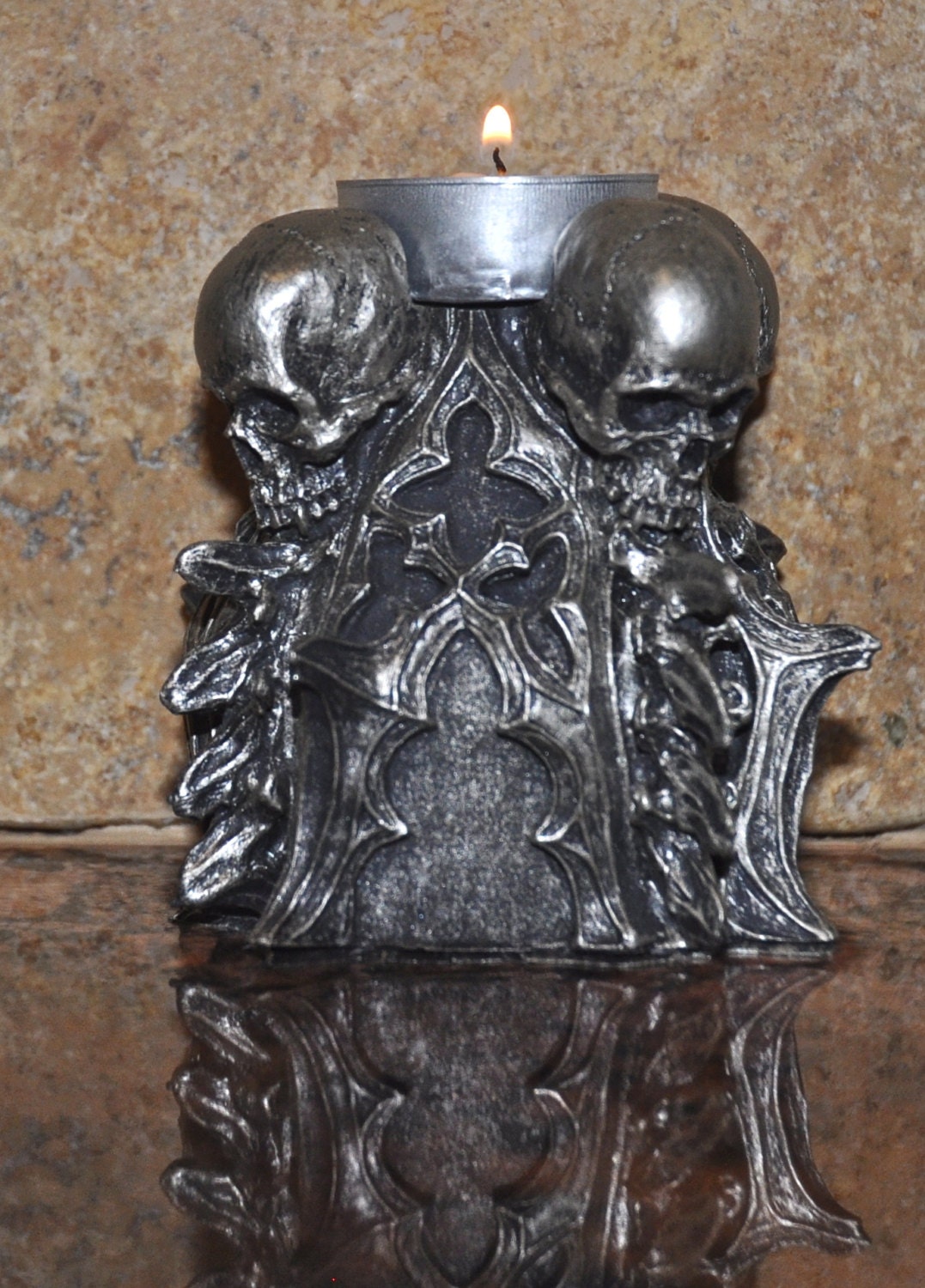 Requiem Gothic Tealight holder