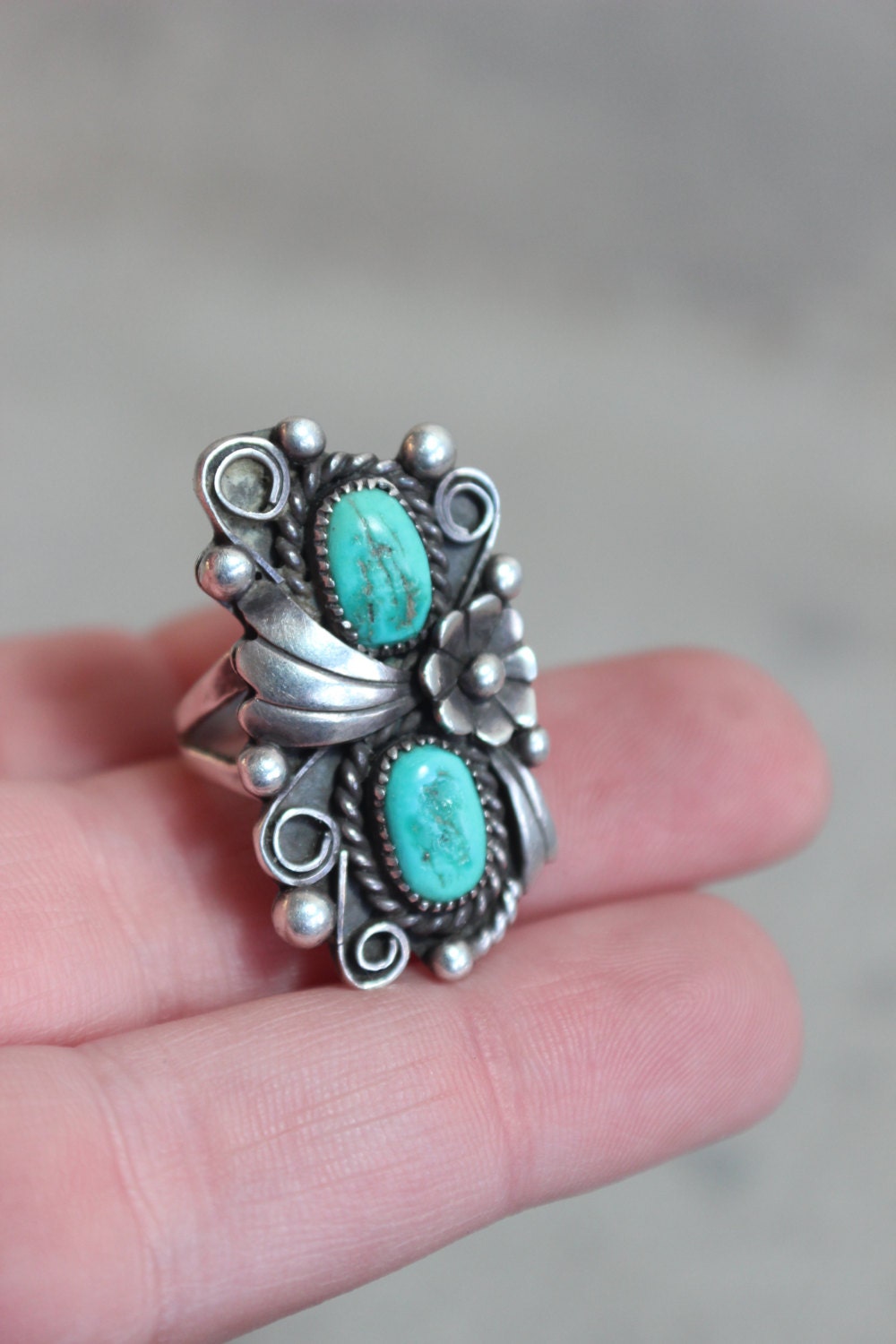 Vintage Ring Southwestern Turquoise and Sterling silver Jewelry 6 1/2