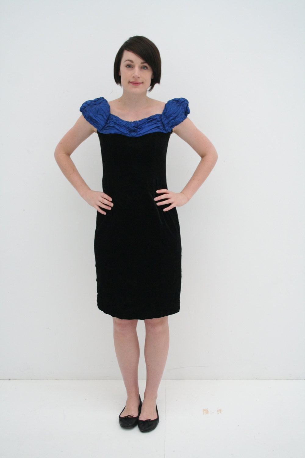 1980's Velvet Boned Black and Blue Prom Dress