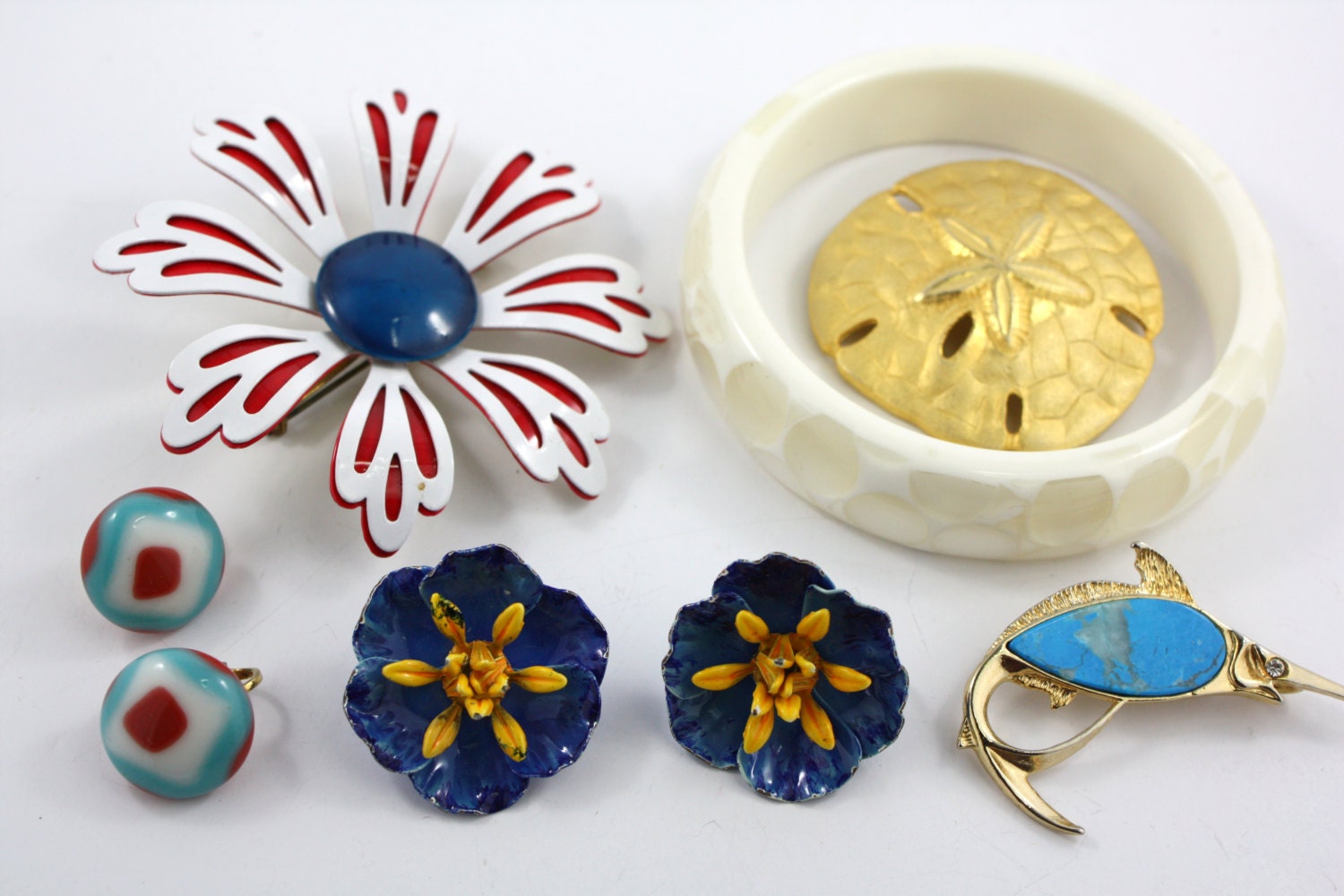 Vintage Jewelry Lot for the beach, Enamel Metal Flower Brooch, Sand dollar, White Lucite Bracelet, Fish Brooch, Earrings.